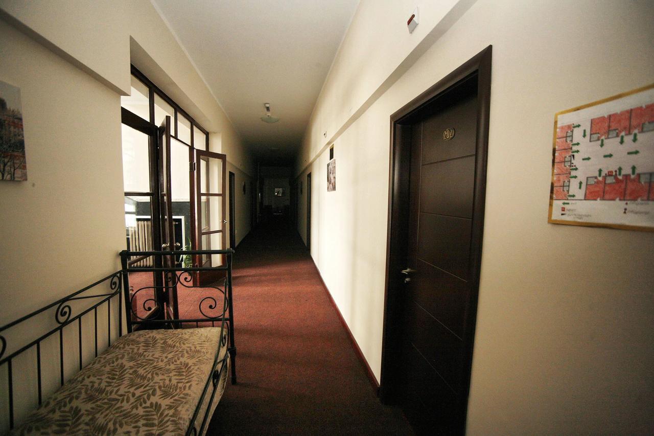 Golden Inn Hotel Majdanpek Exterior photo