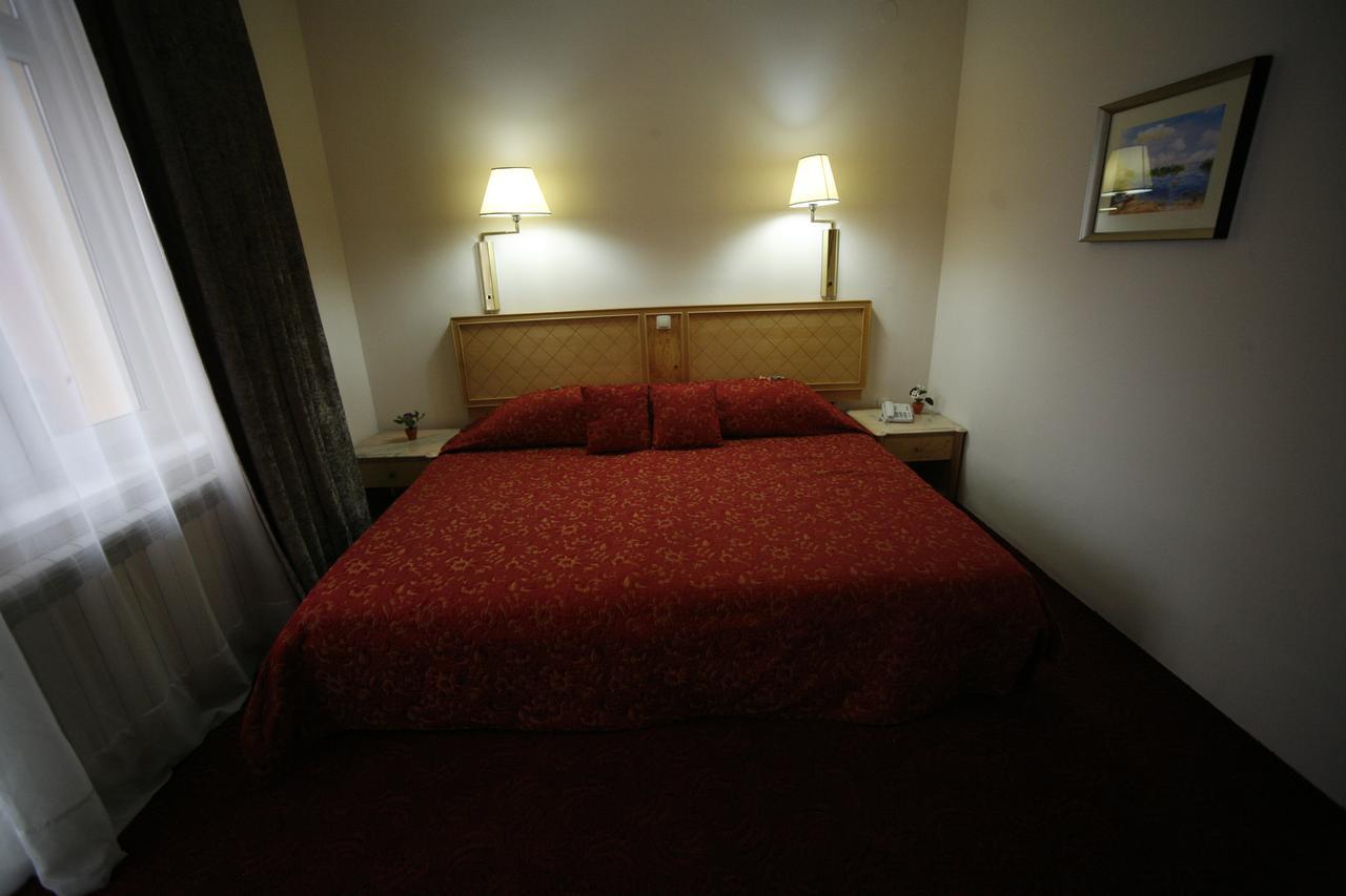 Golden Inn Hotel Majdanpek Exterior photo